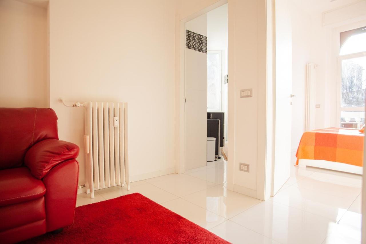 Lambrate Elegant Bright Apartment *